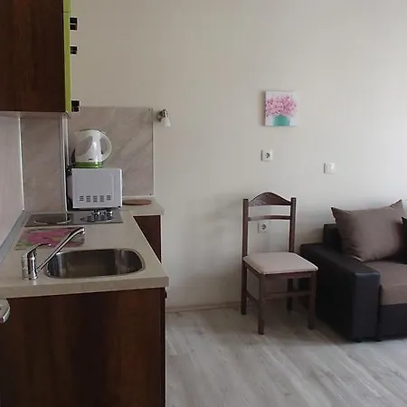 Sea'n'pool In سوزوبول