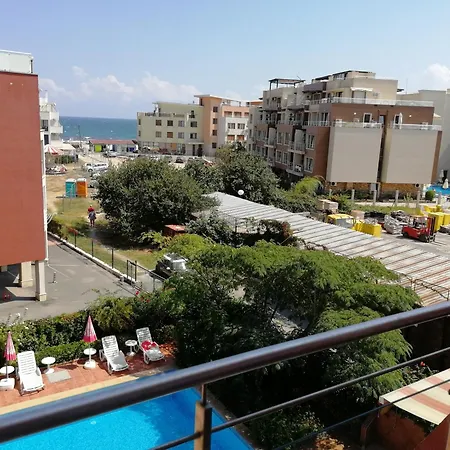 Апартаменты Sea'n'pool In *