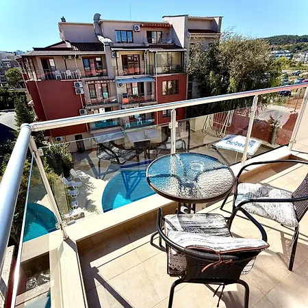 Sea'n'pool In Апартаменти Созополь